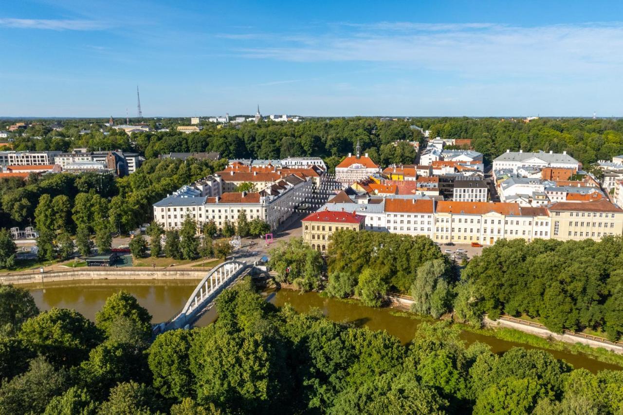 Old Town Luxury Penthouse Apartment With Emajogi View Tartu Zewnętrze zdjęcie