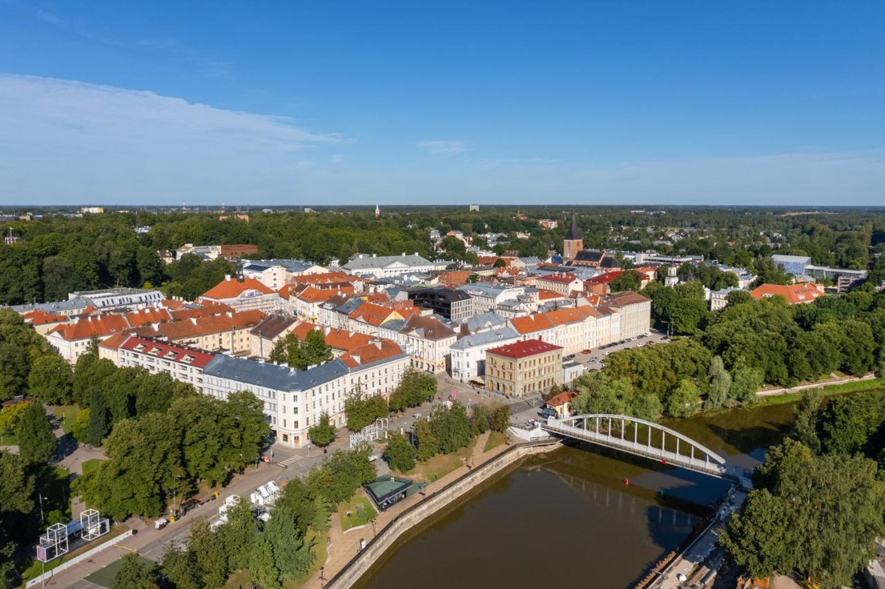 Old Town Luxury Penthouse Apartment With Emajogi View Tartu Zewnętrze zdjęcie